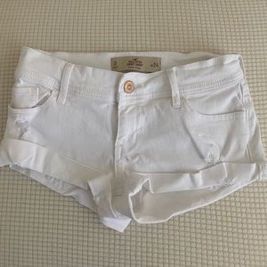 Hollister - White Shorts